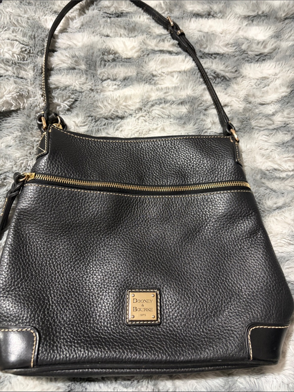 Dooney & Bourke